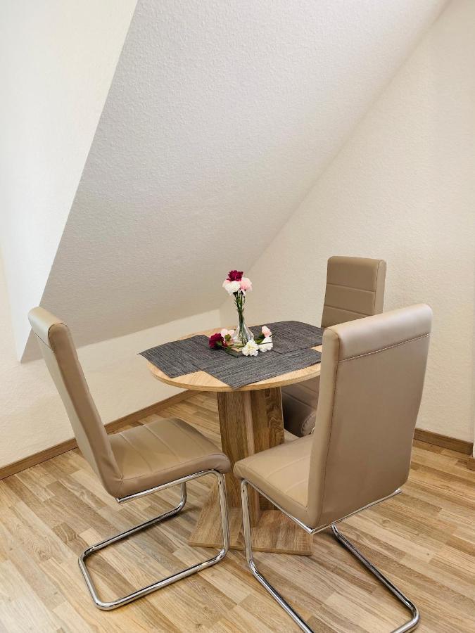 T&T Ferienwohnung Rheinbrohl Экстерьер фото